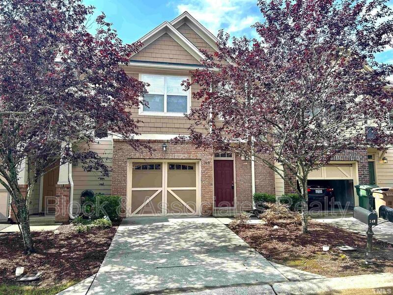 Primary Photo - 249 Linden Park Ln