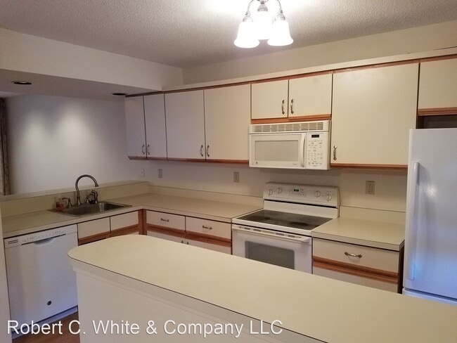 Building Photo - 2 br, 2.5 bath House - 87 Apple Hill