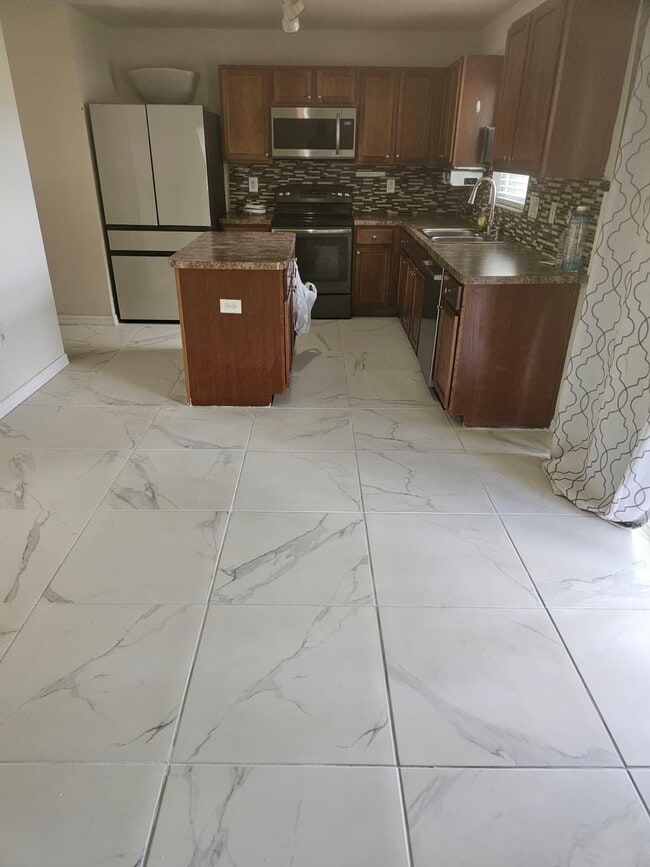 Foto del edificio - 10329 Canal Brook Ln