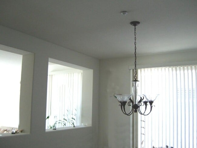 Foto del edificio - 1325 Juanita Ave