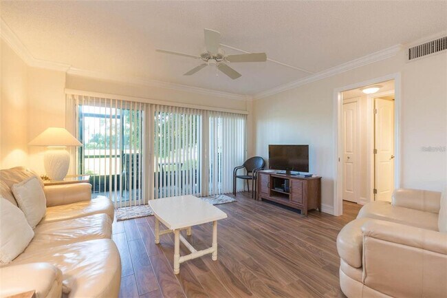 Foto del edificio - 5642 Del Sol Blvd