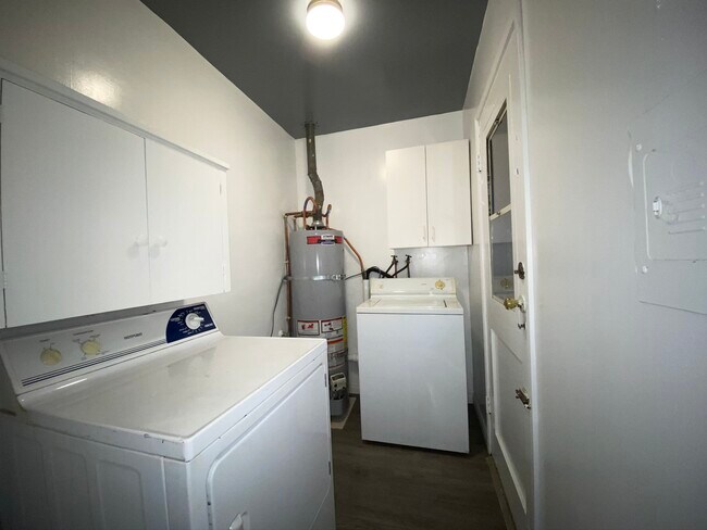 Foto del edificio - 4845 Agnes Ave