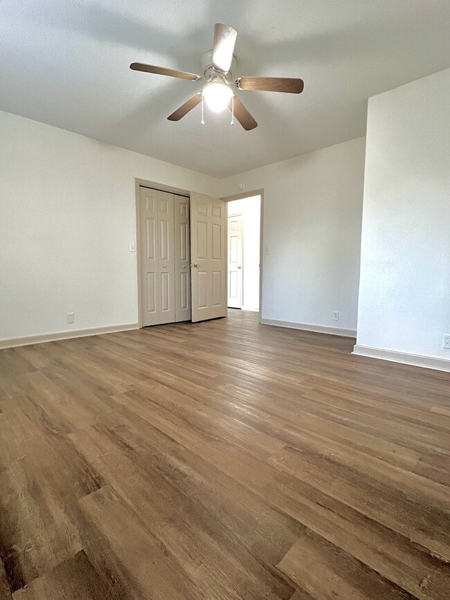 Building Photo - 1906 Waldens Edge