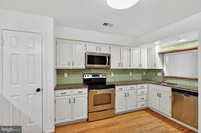 Foto del edificio - 12564 Garland Tree Ct