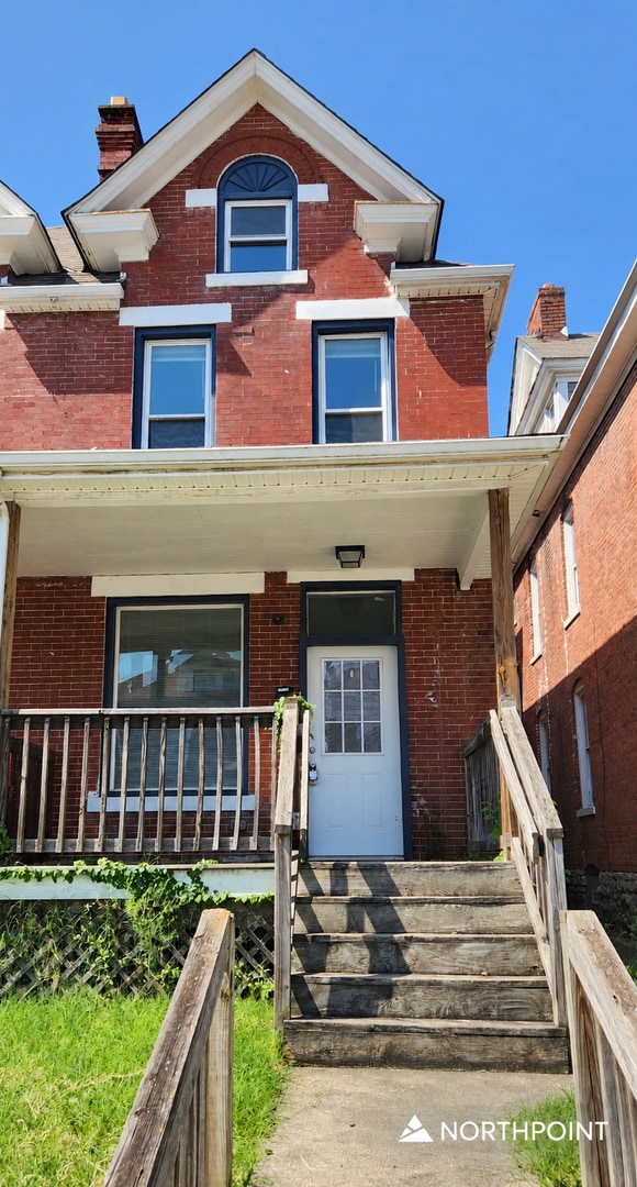 Building Photo - 285 S Champion Ave