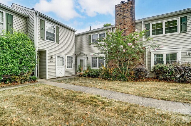 Foto del edificio - 8518 Castle Pine Ct