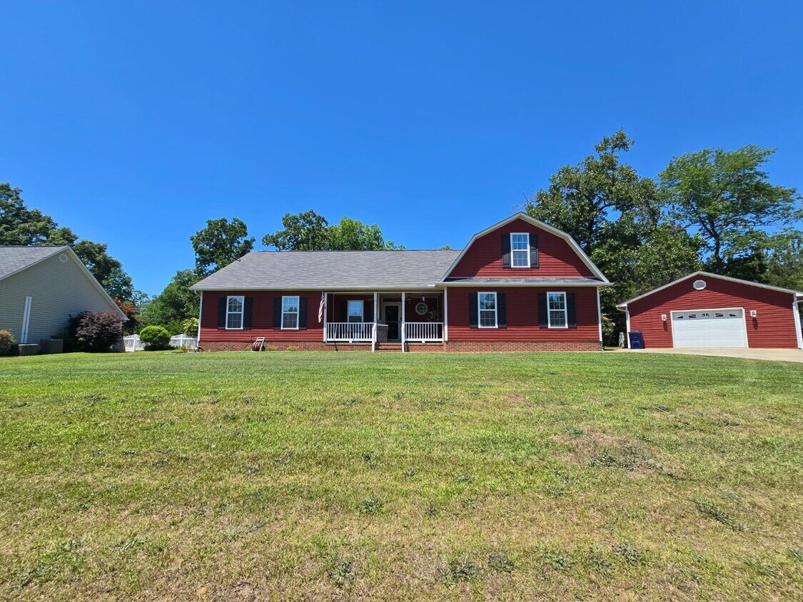 Foto principal - 441 Corsegan Rd