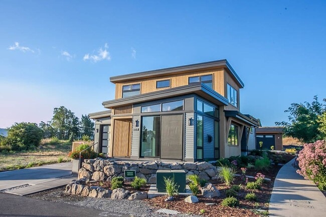 1117 Kesia Ct