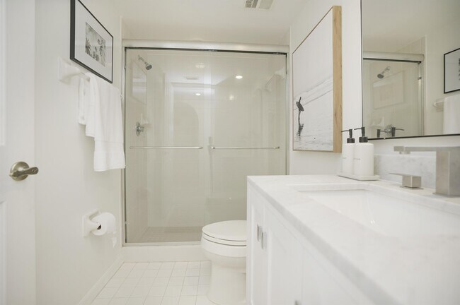 Building Photo - 265 Deerwood Cir