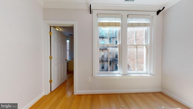 Building Photo - 1502 17th St NW