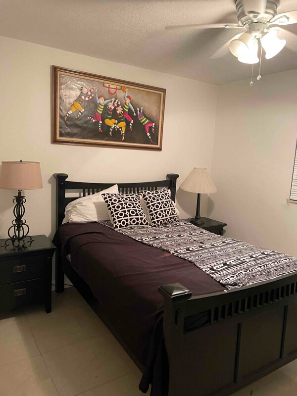 Foto del edificio - 107 NE 8th St