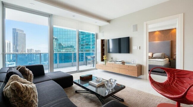 Building Photo - 200 Biscayne Blvd Way