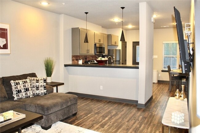 Foto del edificio - 1451 Associates Ave