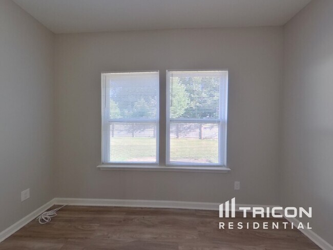 Foto del edificio - 1551 Peabody Court