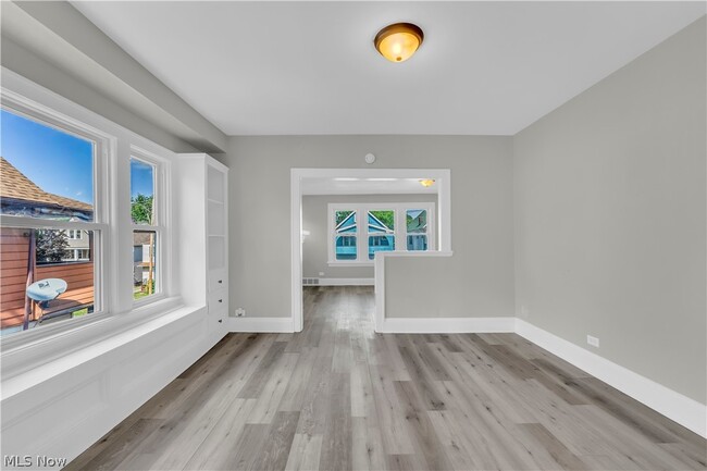 Foto del edificio - 4808 E 84th St
