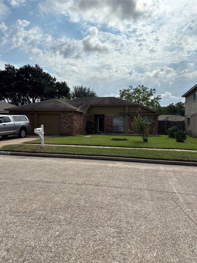 Building Photo - 1726 Oakwell Ln