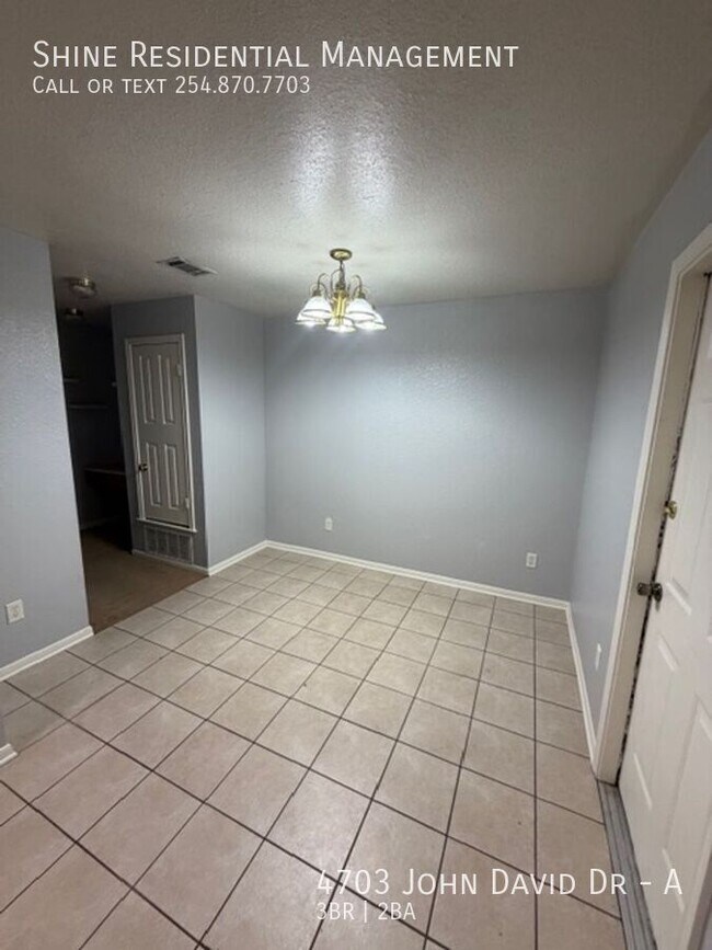 Foto del edificio - 4703 John David Dr