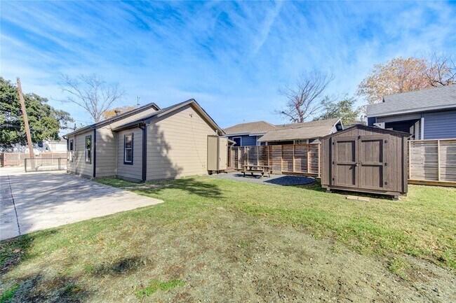 Foto del edificio - 822 Wilkes St