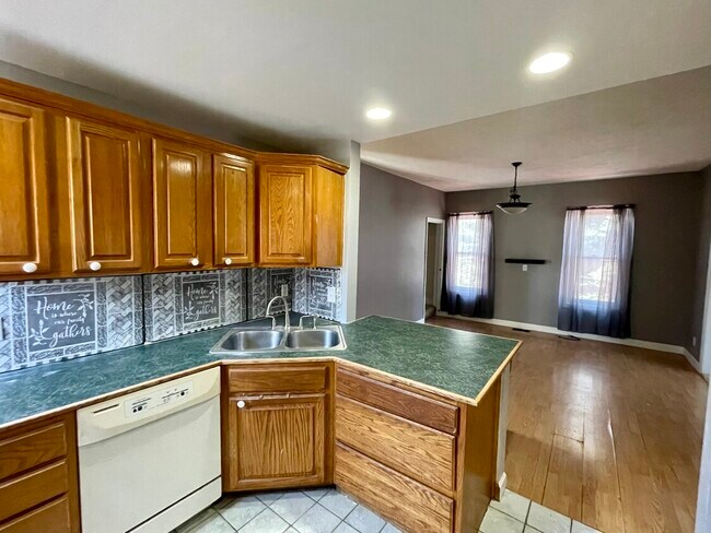 Foto del edificio - 272 E 15th St