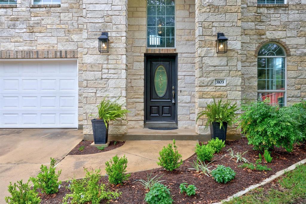 Foto principal - 3103 Cashell Wood Dr