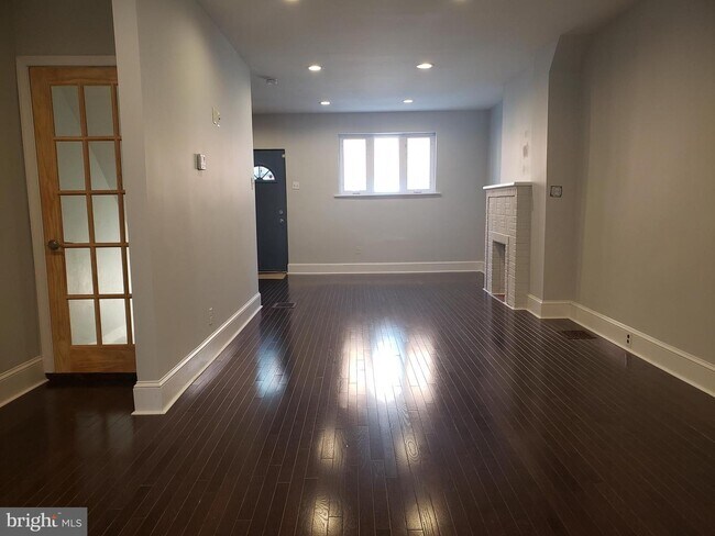 Foto del edificio - 1274 S Bucknell St