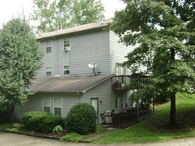 Building Photo - 2920-2934 Campground Way