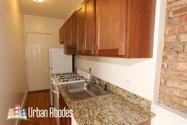 Foto del edificio - 953 W Cornelia Ave