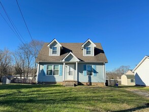 Building Photo - 226 Jim Thorpe Dr