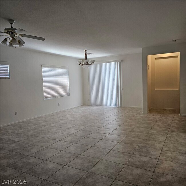 Building Photo - 10922 Moonbeam Glow Ln