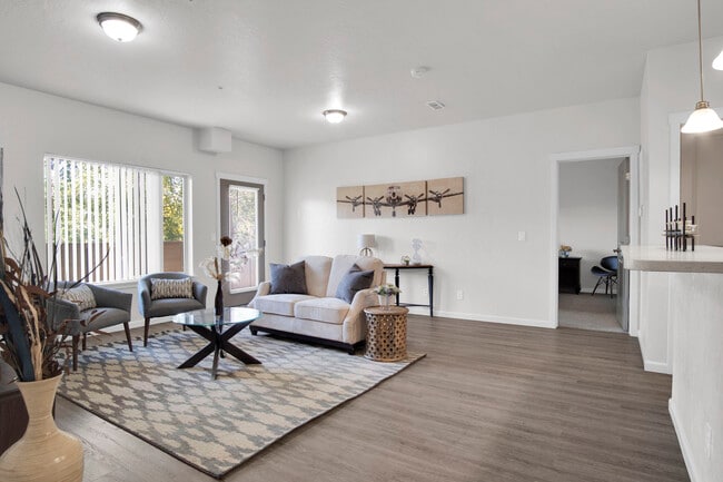 Building Photo - Centennial Pines