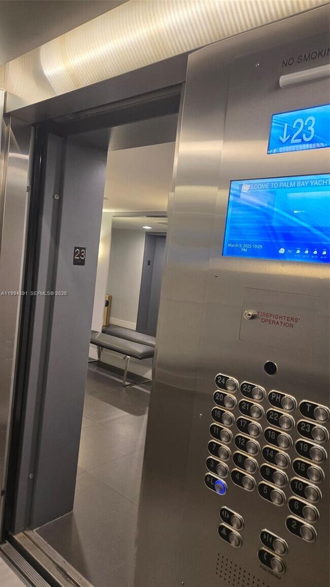 Foto del edificio - 9261 E Bay Harbor Dr