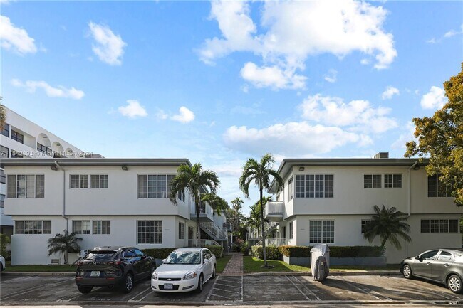 Building Photo - 9260 Bay Harbor Terrace