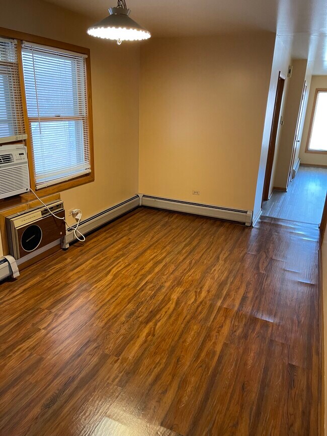 Comedor del segundo piso - 1427 W Lexington St