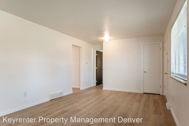 Building Photo - 4 br, 1 bath House - 5318 Flower Cir.
