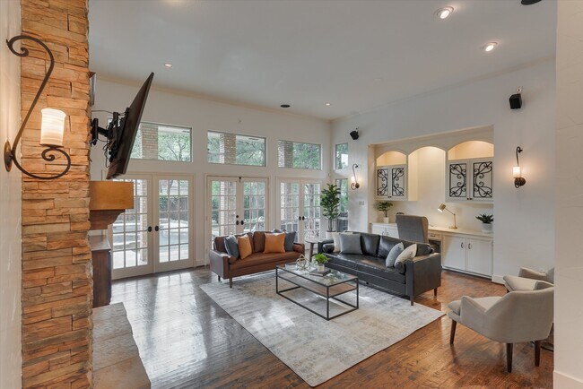 Foto del edificio - 6507 Clubhouse Cir