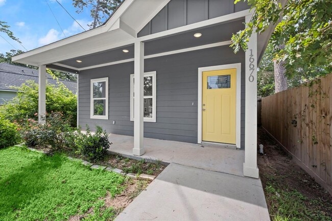 Foto del edificio - 16670 Meadowcroft St