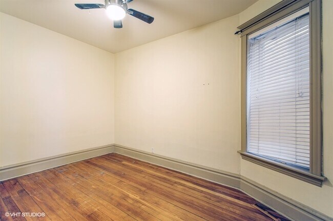 Building Photo - 1243 W Newport Ave