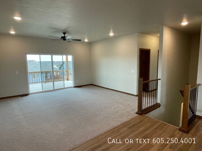 Foto del edificio - BRAND NEW 4 BED 3 BATH TWIN HOME