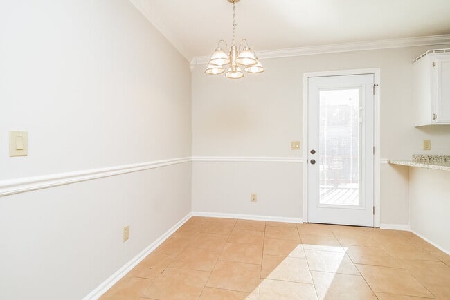 Building Photo - 300 Vernon Traylor Dr