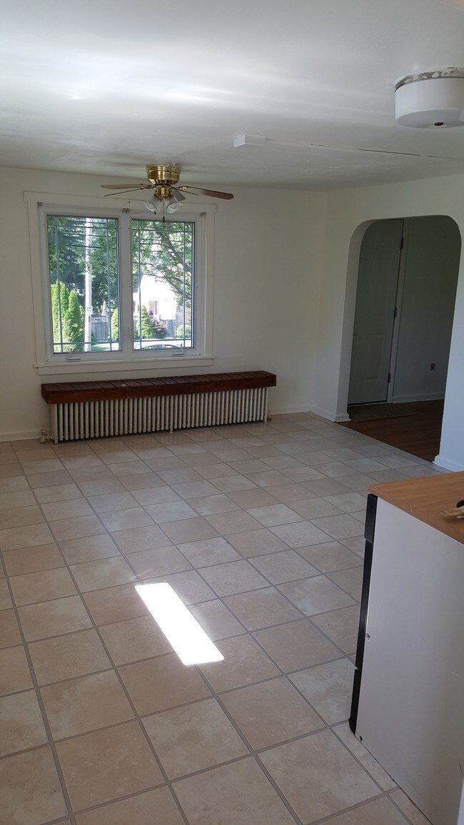 217 Arbutus Ave, Johnstown, PA 15904 House Rental in Johnstown, PA