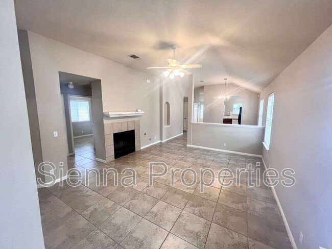 Building Photo - 2509 Elara Dr
