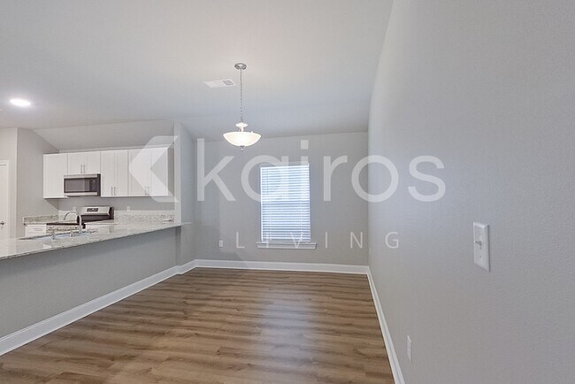 Building Photo - 22862 Monterey Ave