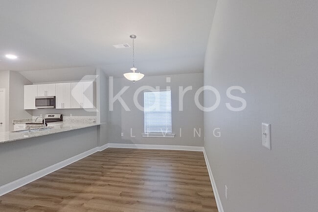 Foto del edificio - 22862 Monterey Ave