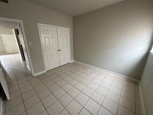 Foto del edificio - 12300 Hodges St