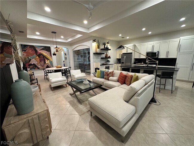 Foto del edificio - 12454 Kentwood Ave