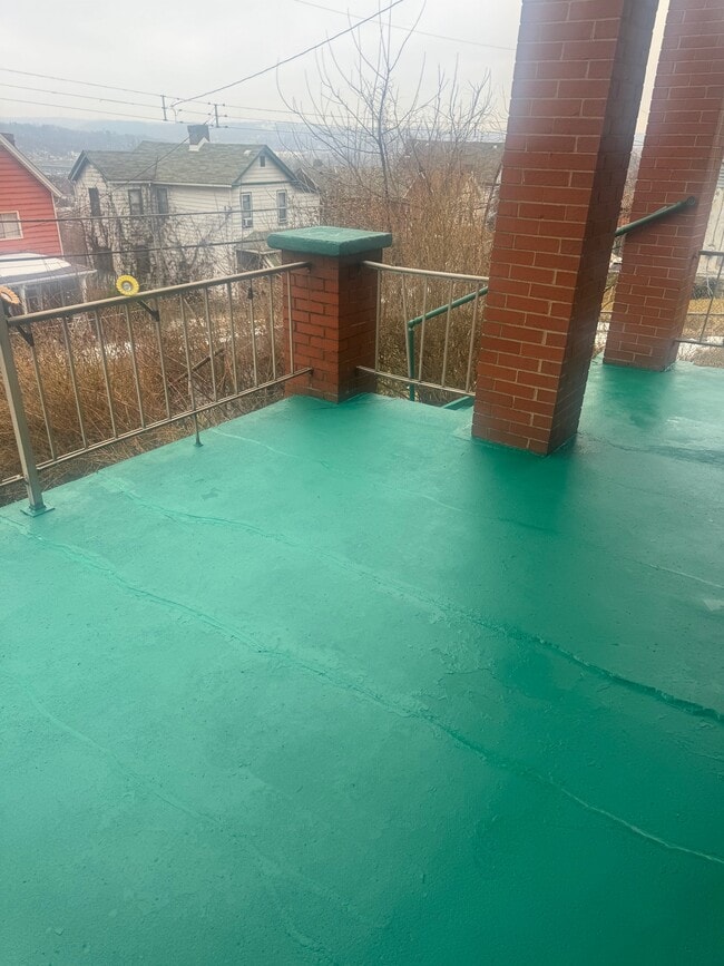 Building Photo - 545 Stokes Ave