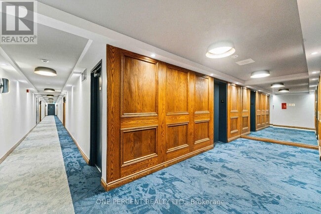 Building Photo - 500 Ave. Laurier