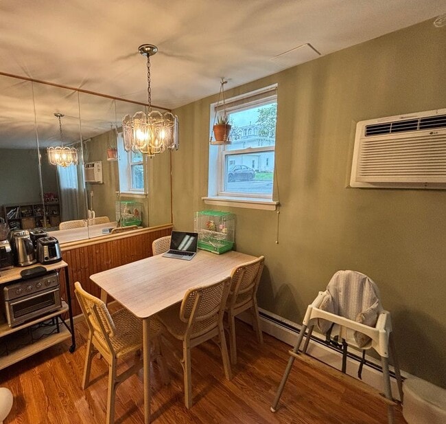 Building Photo - 304 Regency Park Dr