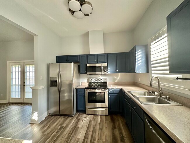 Foto del edificio - 8335 Hinsdale Way