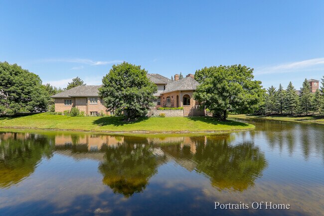 Foto del edificio - 1115 Bridgeview Ln